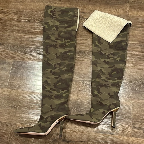 GOOD AMERICAN High Kickstand Camo Over The Knee Boots - Picture 8 of 15